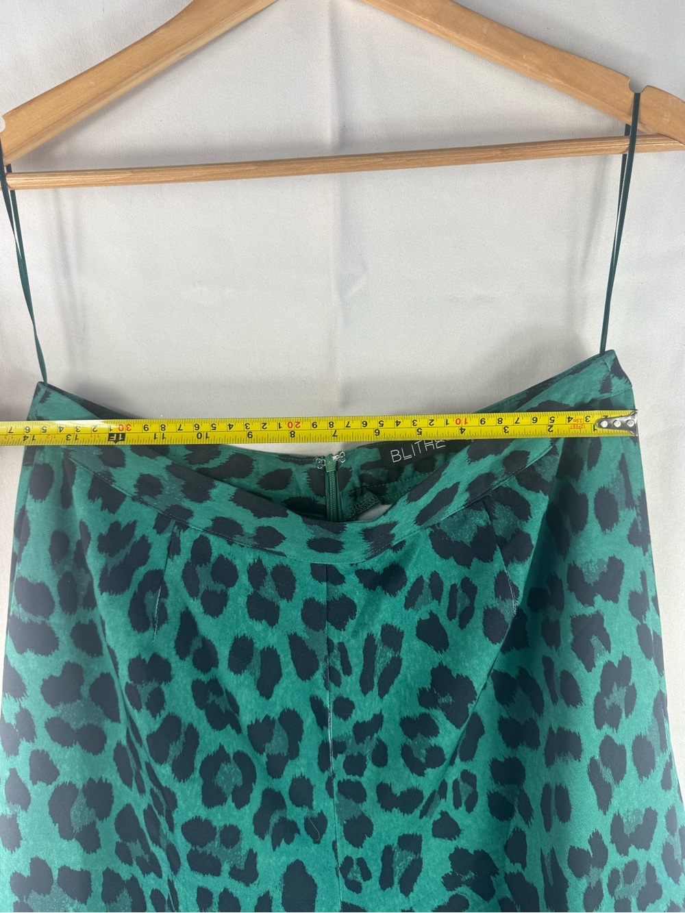 Blithe Green and Black Leopard-Print Pant 2 piece Suit - Picture 4 of 10